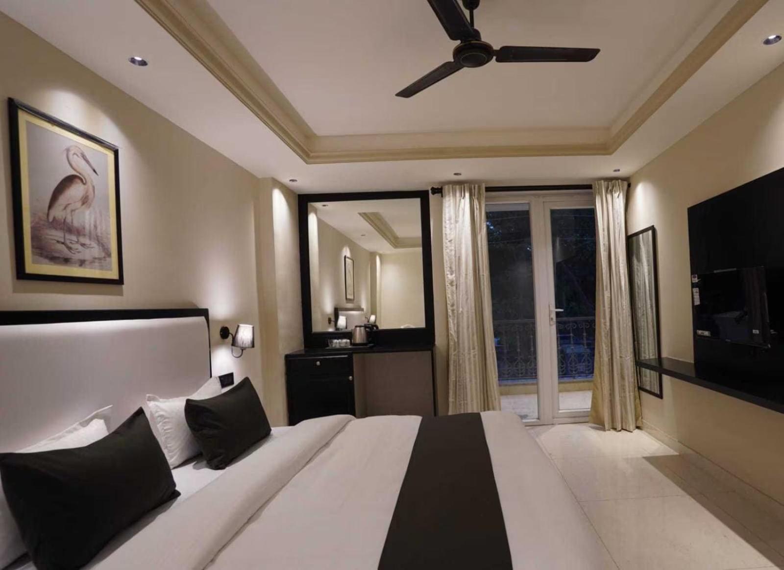 Hotel Ivy Plaza New Delhi Luaran gambar